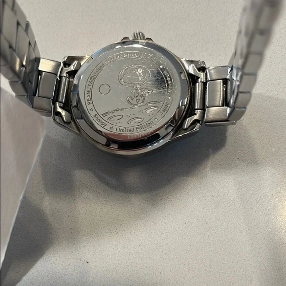 United Feature Syndicate Limited Edition Peanuts Snoopy Space Leader Collection - Picture 7 of 8